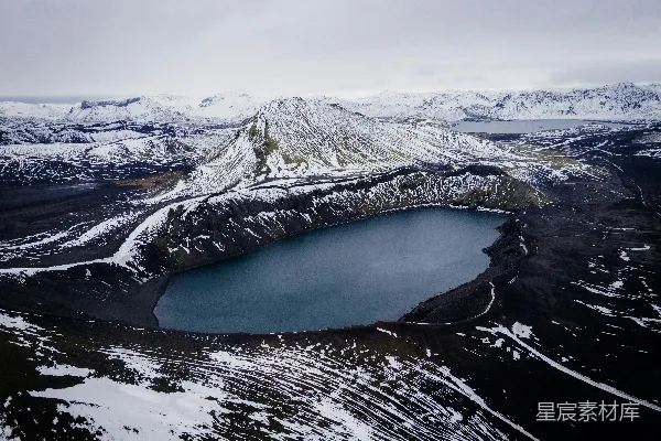 高清摄影 冰封火山口的宁静