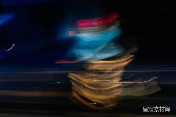 高清摄影 夜行中的动感模糊