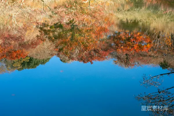 高清摄影 秋日镜湖