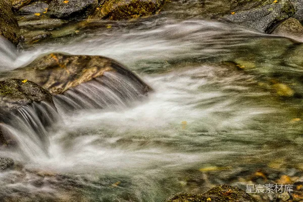 高清摄影 溪流的动态之美