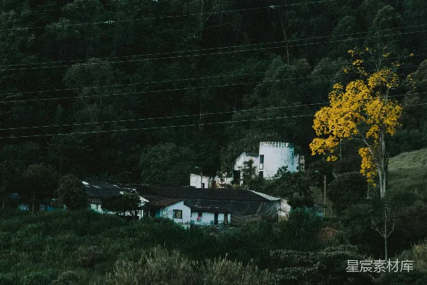 高清摄影 山间静谧的小村庄