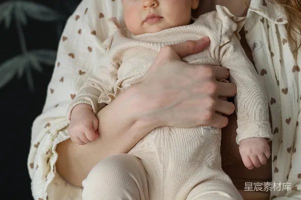 高清摄影 温馨的母子时刻