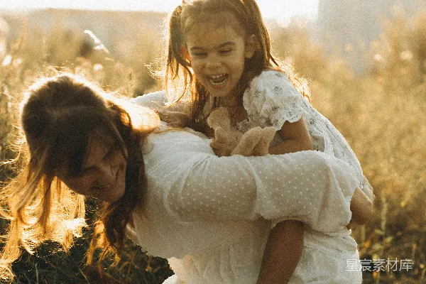 高清摄影 母女共度美好时光