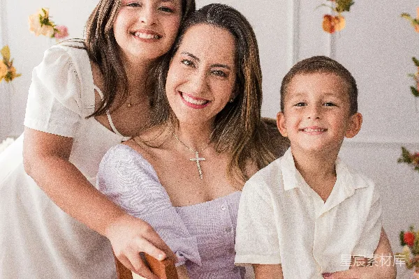 高清摄影 温馨的母子合影