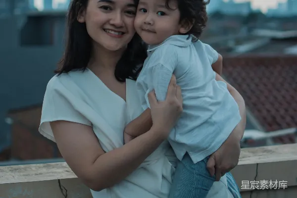 高清摄影 母子温馨时光