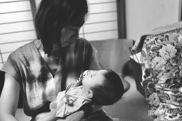 高清摄影 温馨的母子时光