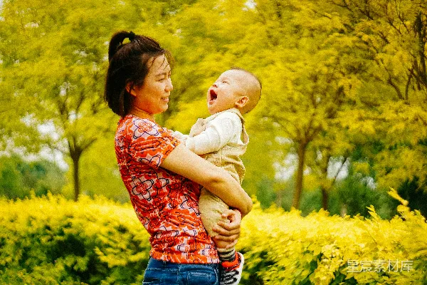 高清摄影 母子共度美好时光