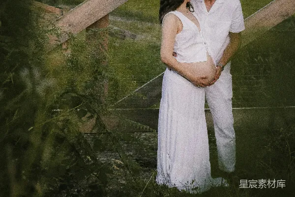 高清摄影 怀中期待的温柔时光