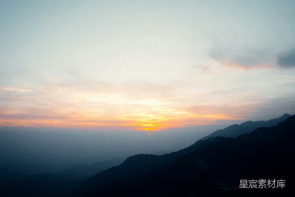 高清摄影 山巅的日落