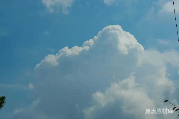 高清摄影 晴空下的云朵