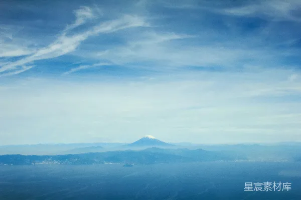 高清摄影 蓝天下的富士山
