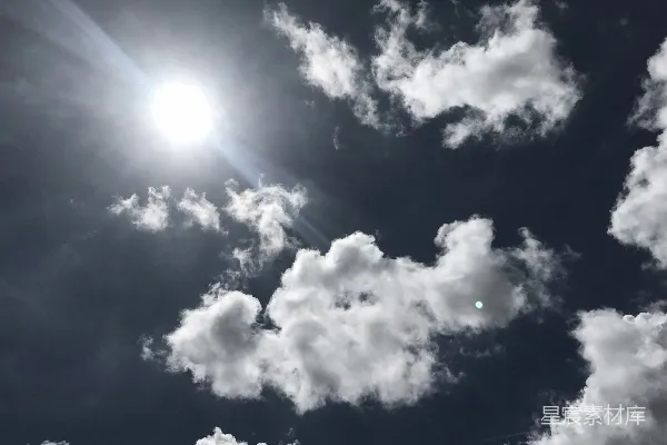 高清摄影 阳光与云朵的交响