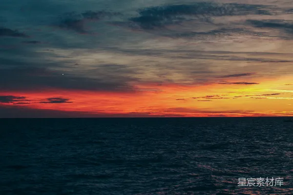 高清摄影 夕阳下的海平线