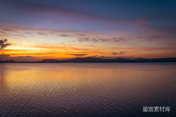 高清摄影 夕阳下的宁静海面