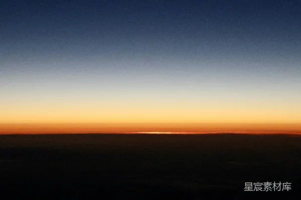 高清摄影 日出时分的宁静天空