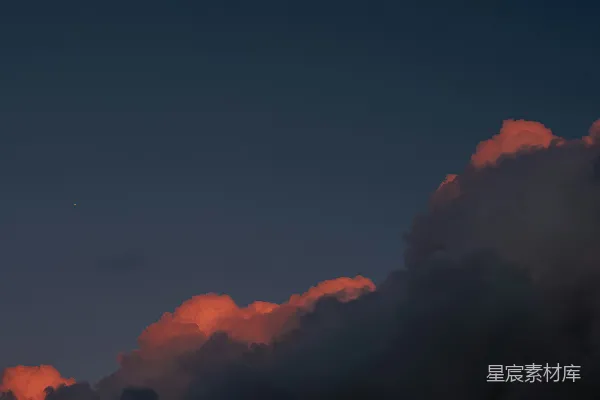 高清摄影 夕阳下的云层