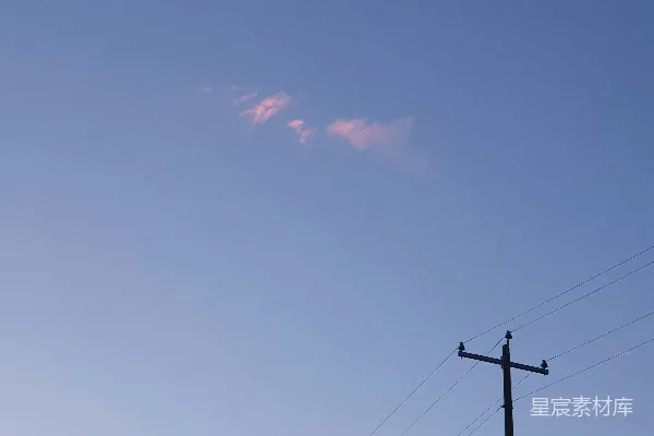 高清摄影 夕阳余晖下的电线杆