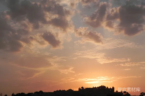 高清摄影 夕阳下的古堡剪影