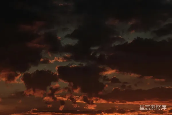 高清摄影 夕阳下的电线塔剪影
