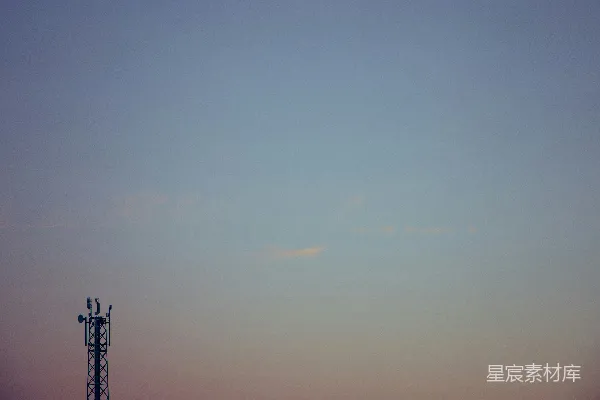 高清摄影 夕阳下的通信塔