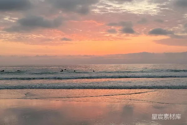 高清摄影 日落时分的宁静海滩