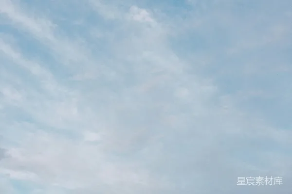 高清摄影 天空下的蓝色发女孩