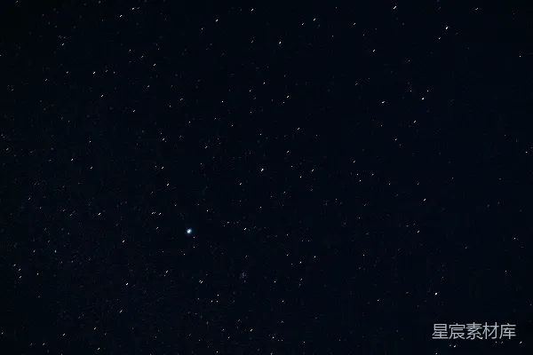 高清摄影 璀璨星空下的宁静夜晚