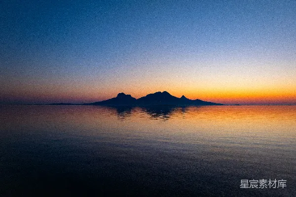 高清摄影 日落时分的平静海面
