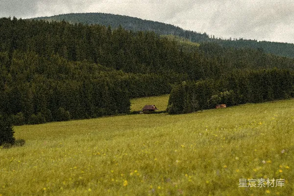 高清摄影 静谧山间小屋