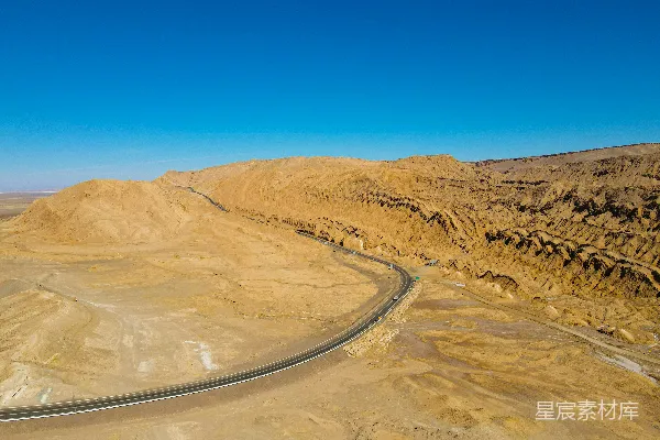 高清摄影 沙漠中的蜿蜒公路