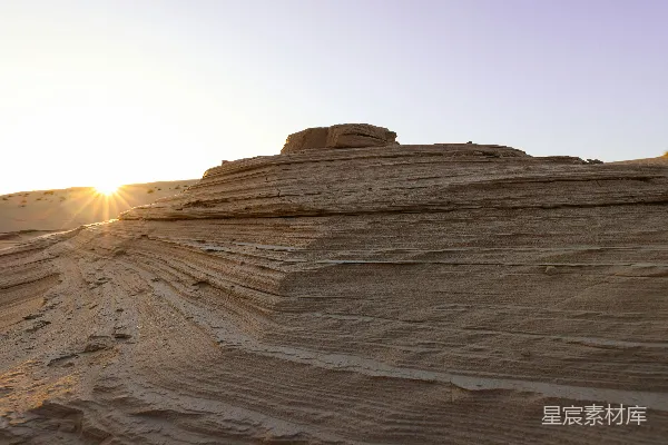 高清摄影 夕阳下的沙漠岩层