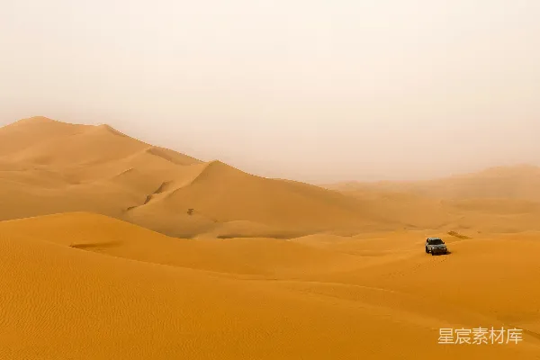 高清摄影 穿越沙漠的旅行