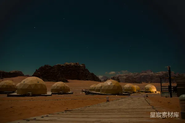 高清摄影 沙漠中的星空帐篷