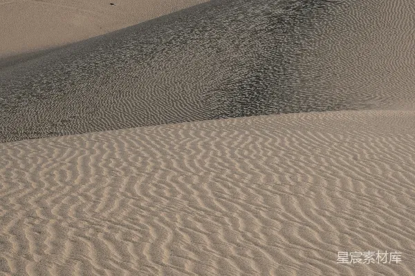 高清摄影 沙漠的波浪形沙丘