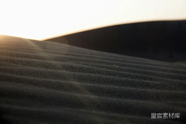 高清摄影 夕阳下的沙丘轮廓