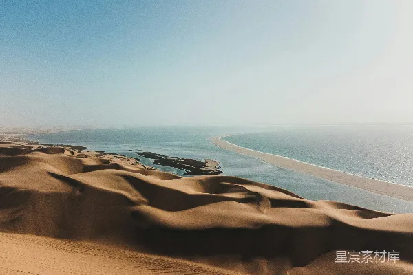 高清摄影 沙漠与大海的交界