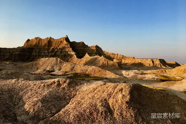 高清摄影 夕阳下的荒漠奇景