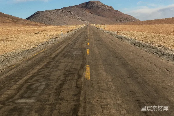 高清摄影 荒漠中的孤独公路