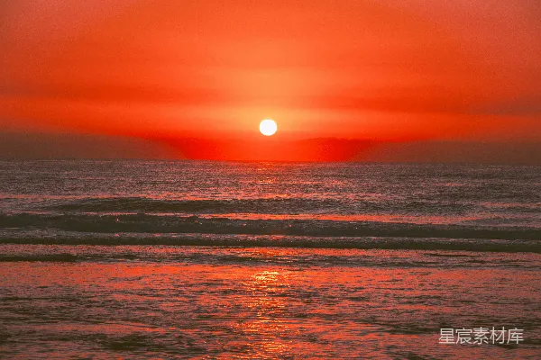 高清摄影 夕阳下的海浪