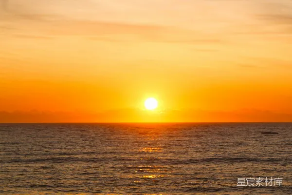 高清摄影 夕阳下的宁静海滩