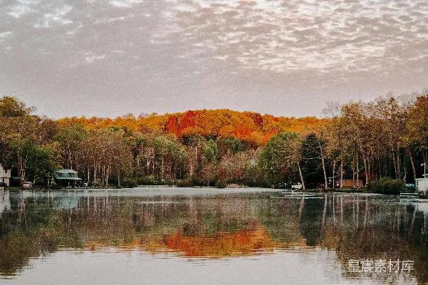 高清摄影 秋日湖畔宁静的风景