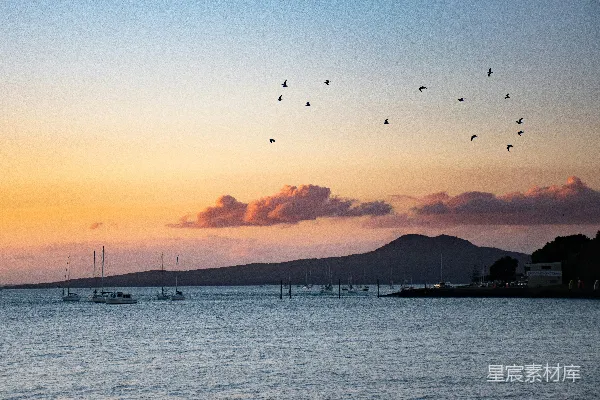 高清摄影 黄昏海上的静谧风景