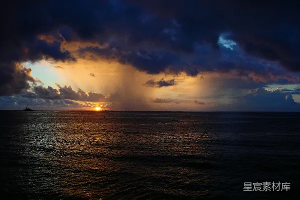 高清摄影 夕阳下的海面