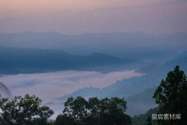 高清摄影 晨雾山峦