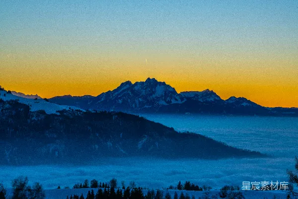 高清摄影 雪景中的日出