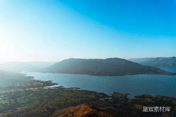 高清摄影 宁静的湖畔山景