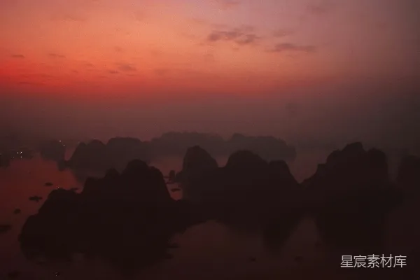 高清摄影 日落时分的喀斯特山景