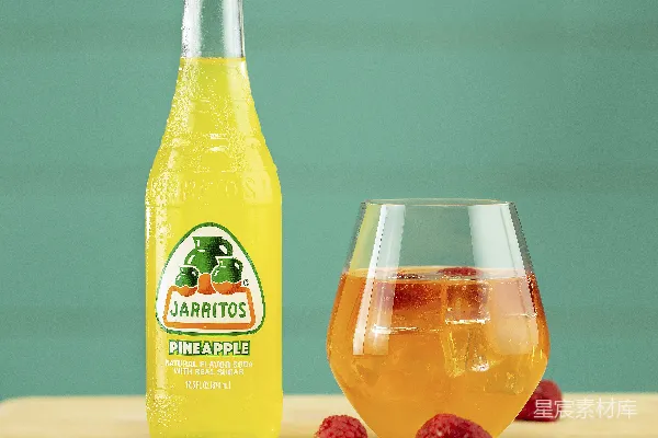 高清摄影 清爽菠萝汽水：JARRITOS经典饮品