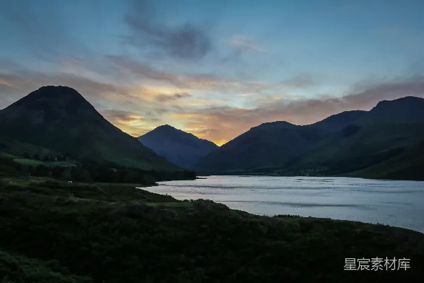 高清摄影 日落时分的湖畔山景