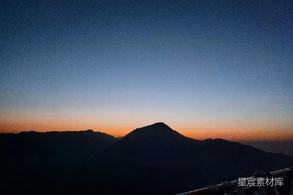 高清摄影 日落时分的山景